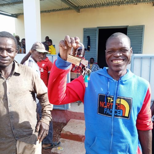 01 Consegna granaio Tièblèdougou